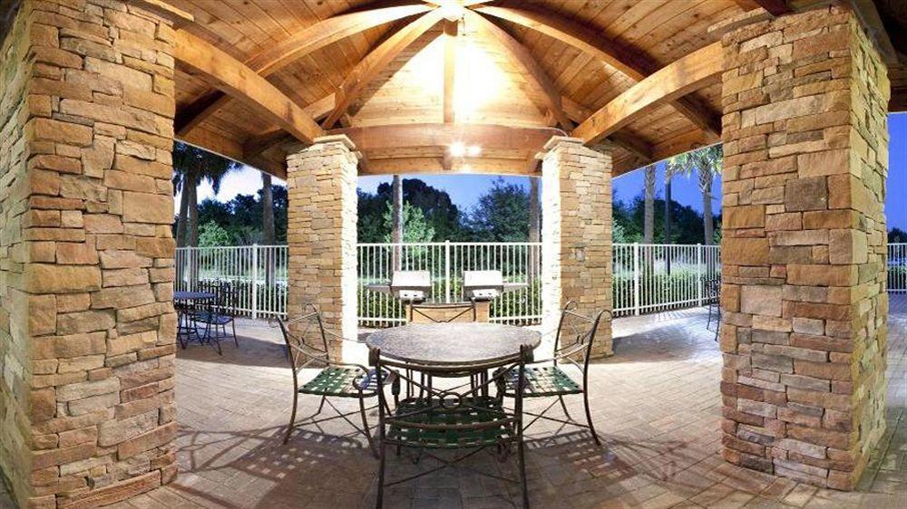Staybridge Suites Tampa East- Brandon By Ihg Mango Eksteriør billede