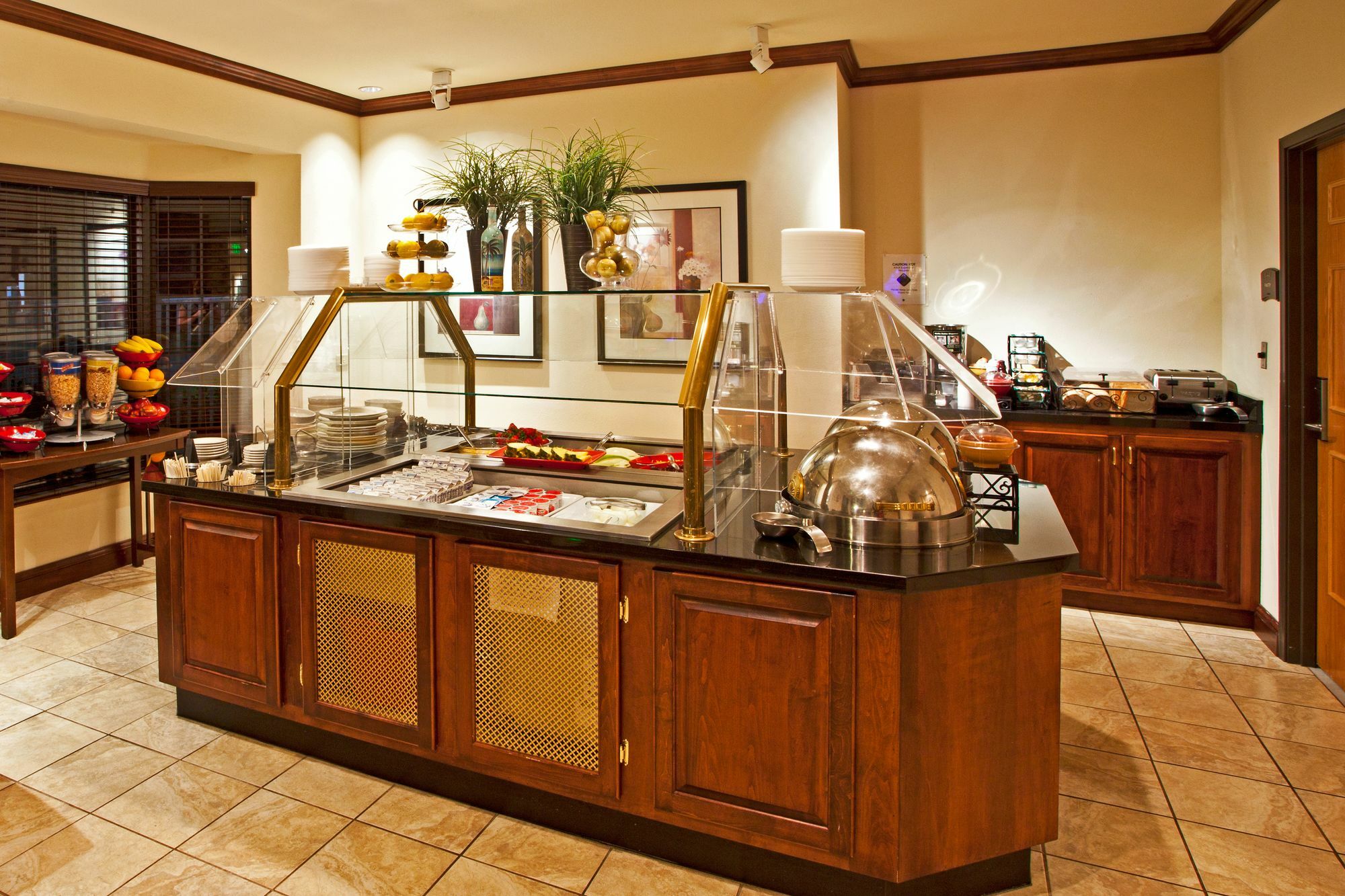 Staybridge Suites Tampa East- Brandon By Ihg Mango Eksteriør billede